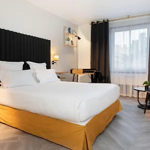 Chromatics & Restaurant Hill Club By Happyculture Λυών